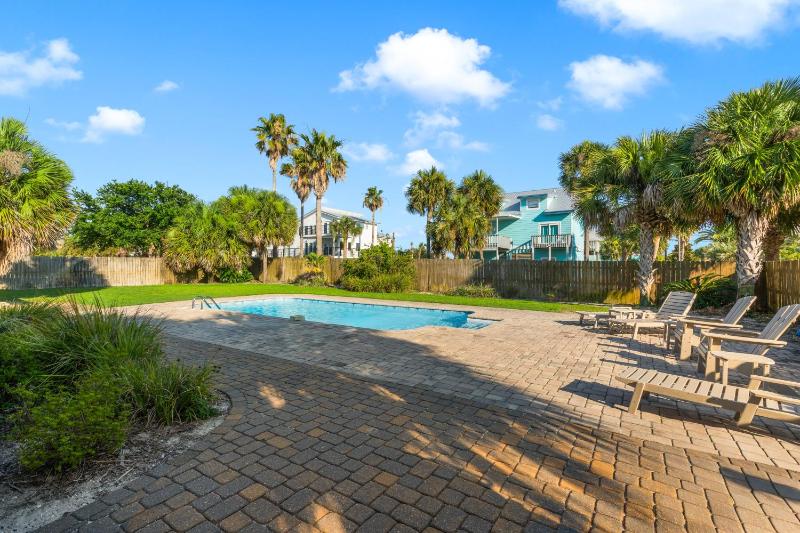 Sunny Daze Beach House - image 29