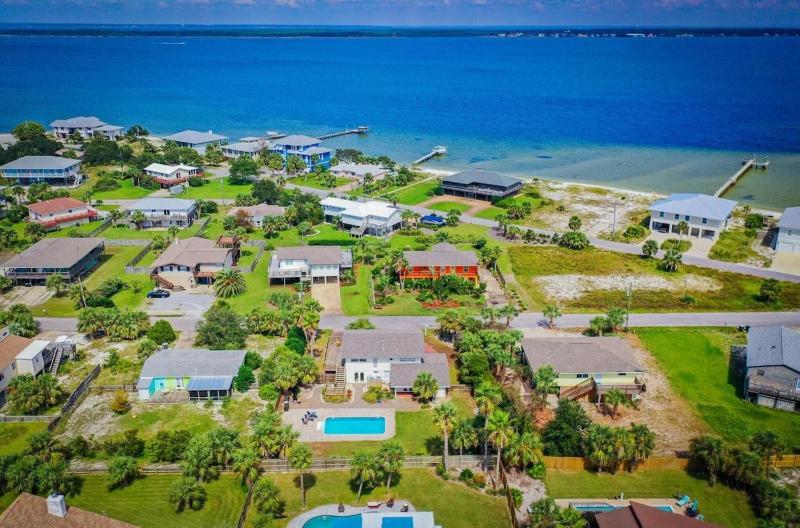 Sunny Daze Beach House - image 34