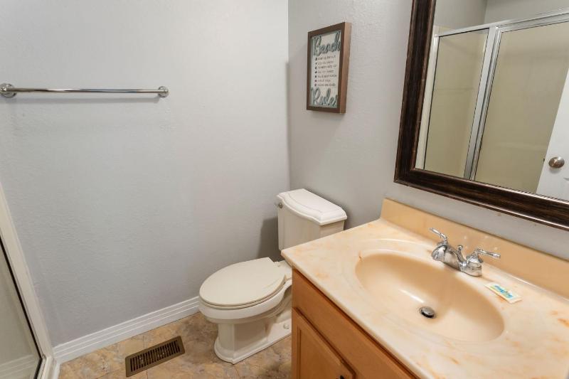 CC302E - Emerald Shores - image 31