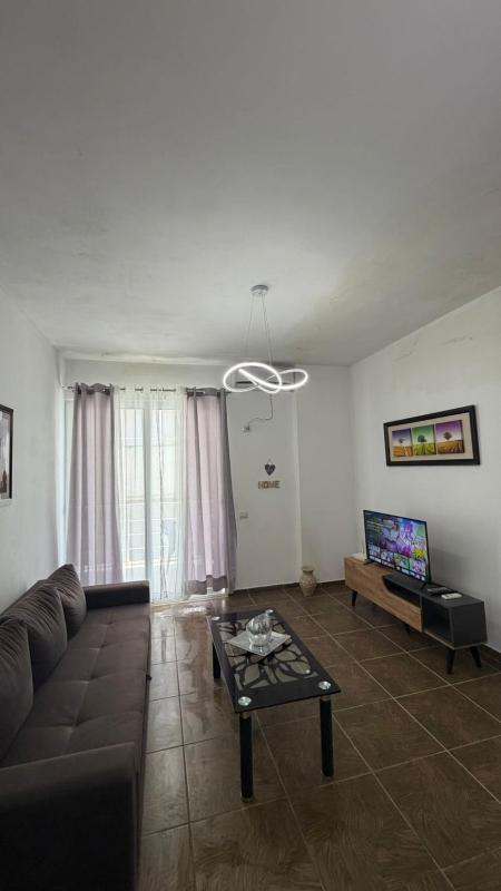 Sea View Apartment - image 10