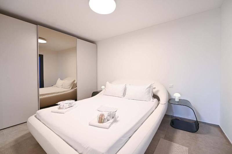 Design Apartment Gottardo with Views over Lugano - image 6