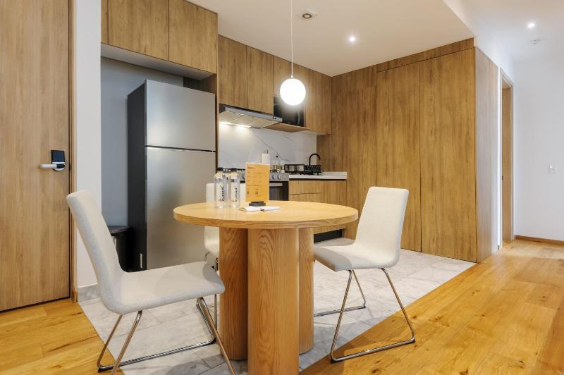 Resplendent 2BR in Roma Norte - image 10