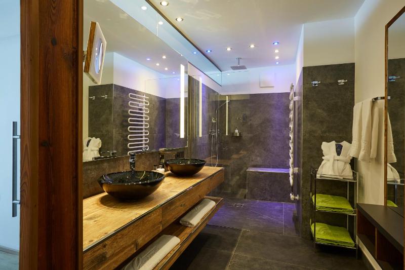 Superior Double Room image 2