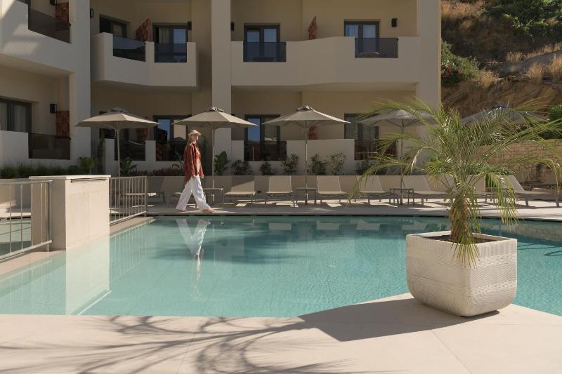 Amalia Apartments - image 16
