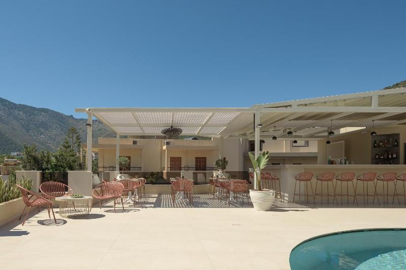 Amalia Apartments - image 12