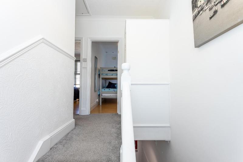 Ivydene - 3 bedroom house -Tenby - image 18