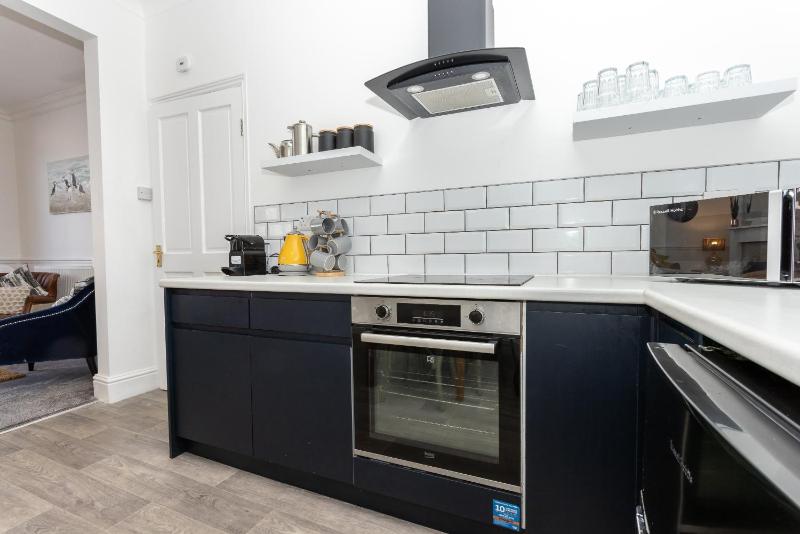 Ivydene - 3 bedroom house -Tenby - image 43