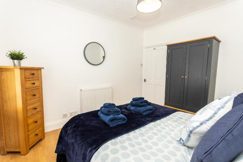 Ivydene - 3 bedroom house -Tenby - image 17