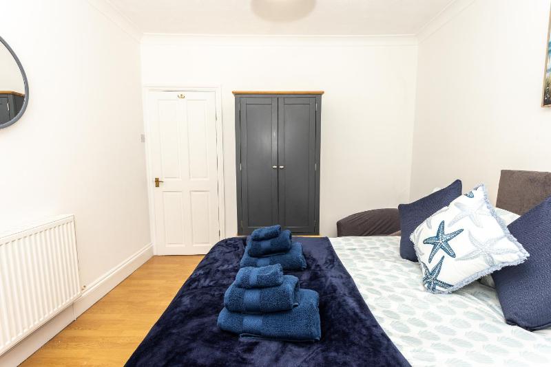 Ivydene - 3 bedroom house -Tenby - image 12