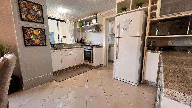 Spacious modern and comfortable apartment - image 37