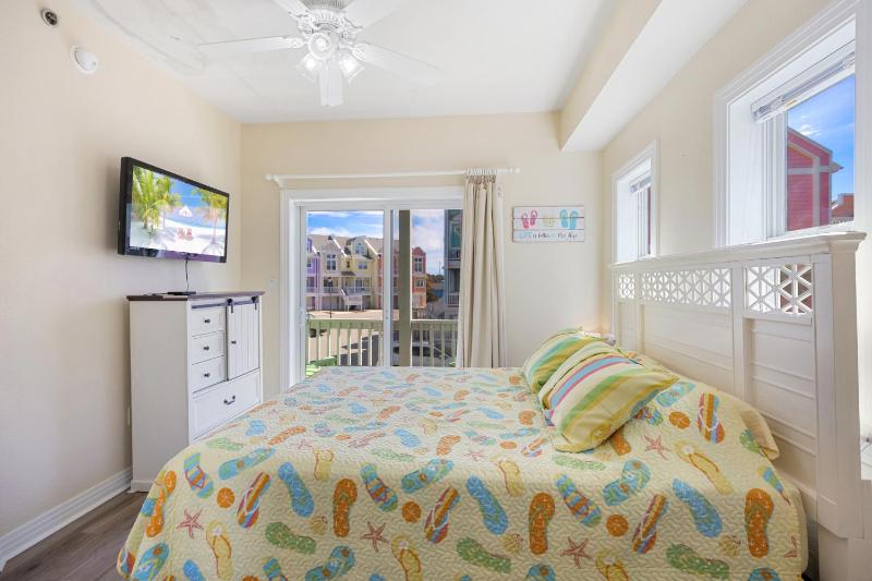 CC305A - Sea Turtle Escape - image 40