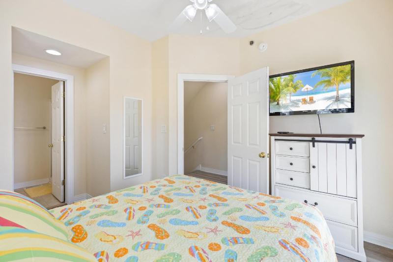 CC305A - Sea Turtle Escape - image 12