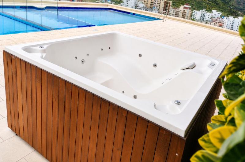 Apartamento vista al mar piscina sauna jacuzzi lovely - image 12