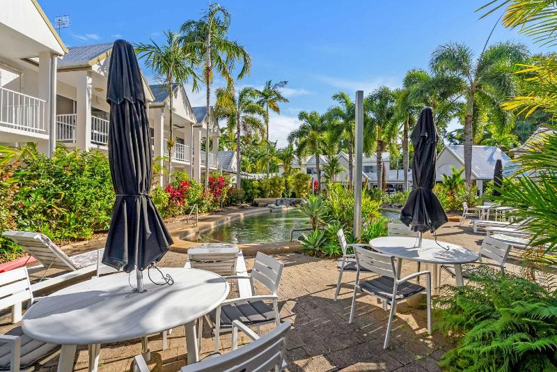 Lagoon Glow - Resort-Style Haven by Four Mile Beach - image 25