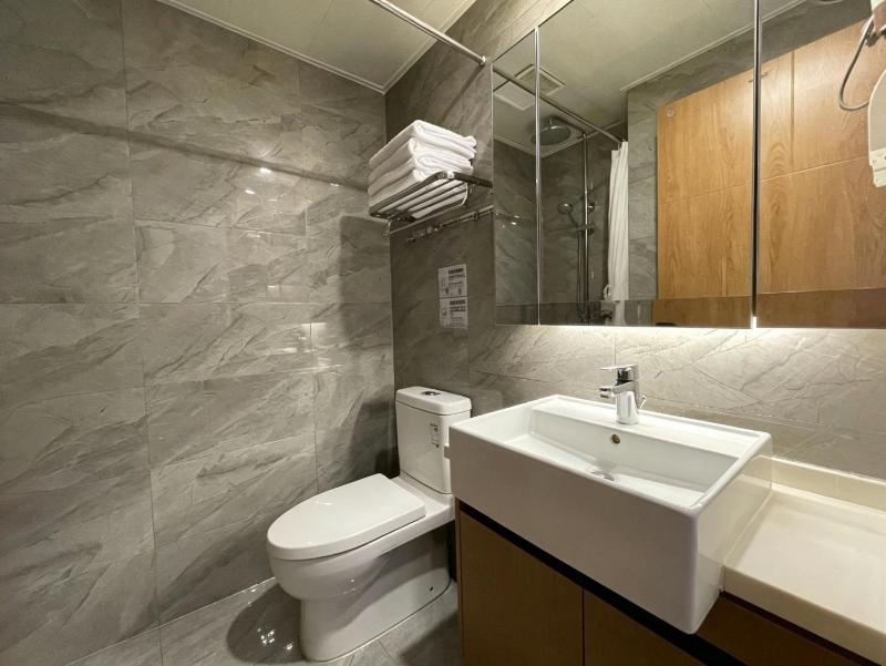 Gongxi Brand New 2BR Apart ment TOP RATED Host Managed By 5-Year Near Subway SDGG-2005 - image 12