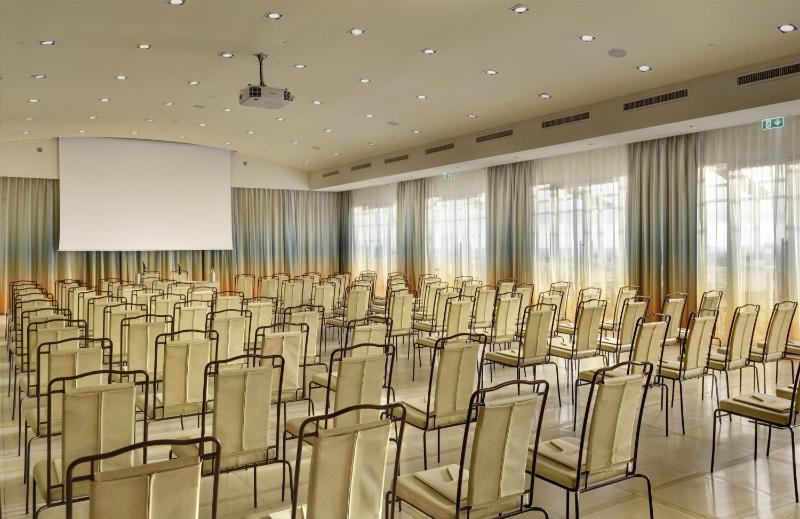 Grand Hotel Savoia Genova Curio Collection by Hilton - image 16