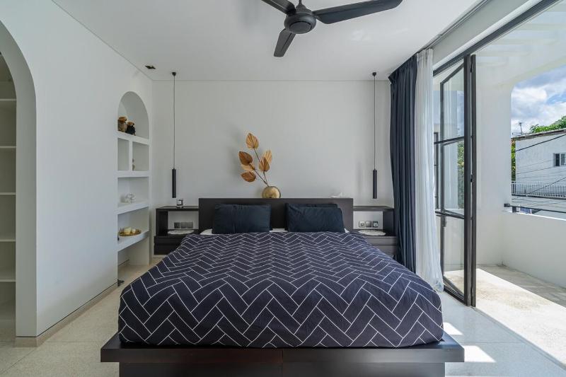 Luxe at Umalas - Tropical 3BR Villa in the Heart of Umalas - image 7