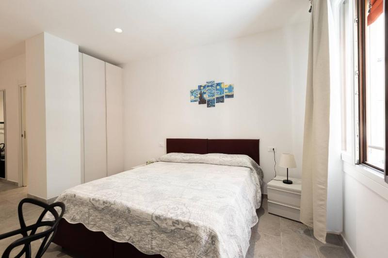 Goito 3 Bologna by Short Holidays - image 12