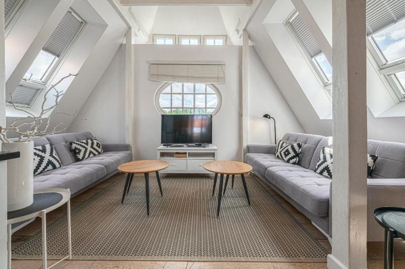 DR Apartments - Loft 2 - image 7