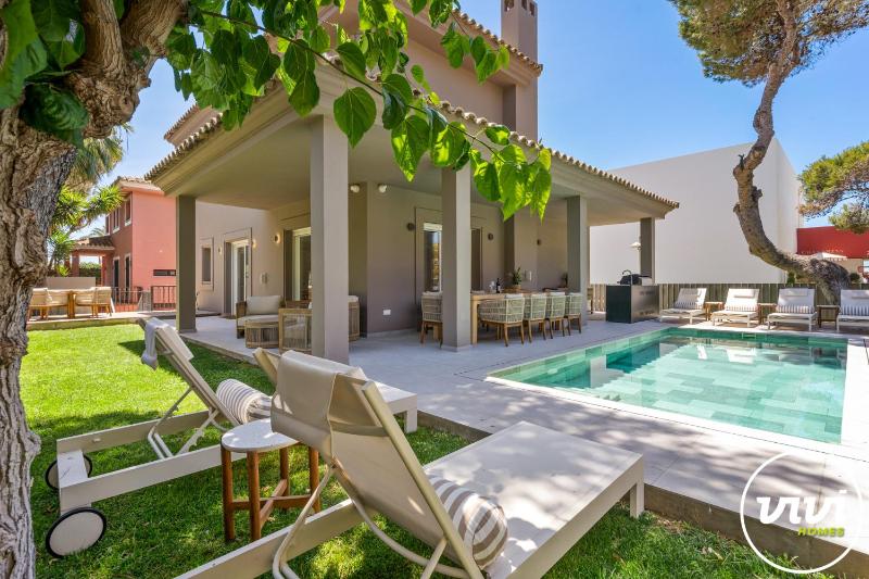 ViVi Homes - Villa Sandline - Private Pool - Garden - image 38