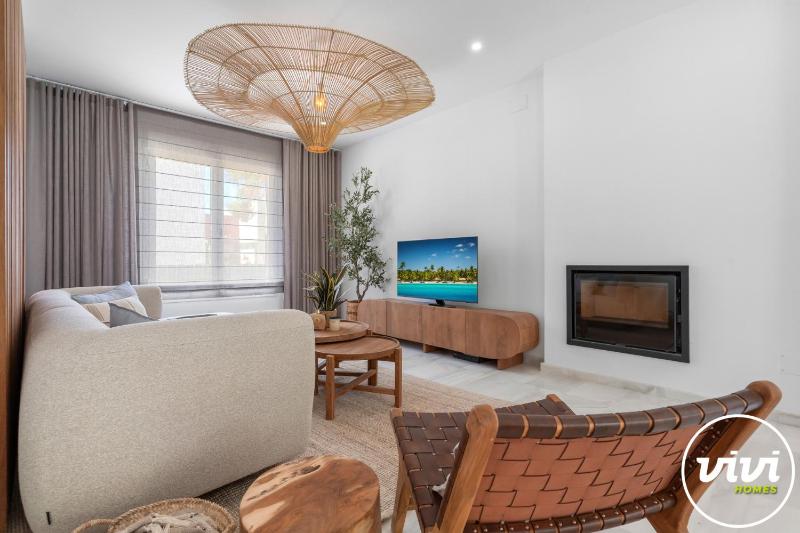 ViVi Homes - Villa Sandline - Private Pool - Garden - image 4
