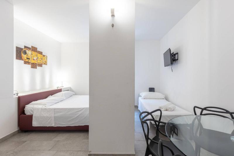 Marsala Bologna by Short Holidays - image 4