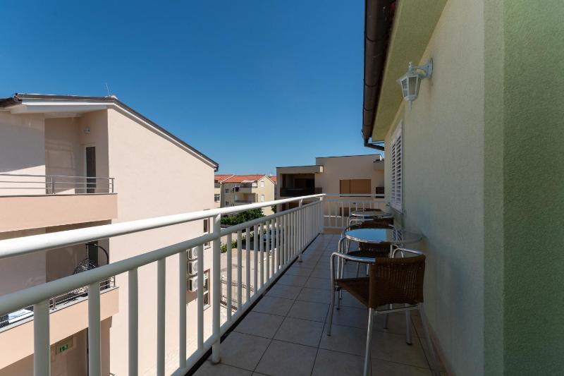 Apartments Antique Ivo - image 36