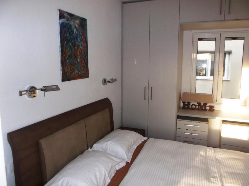 Vanessa House Luxury Apartments - image 30