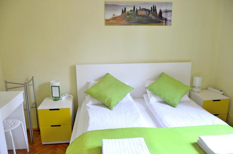 Double Room with Shared Bathroom image 3