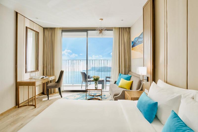 Nha Trang Oceanview Suites - image 5