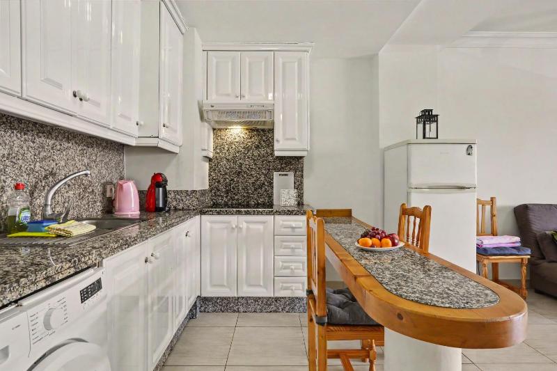 Los Cristianos Plaza Centre suite - image 26