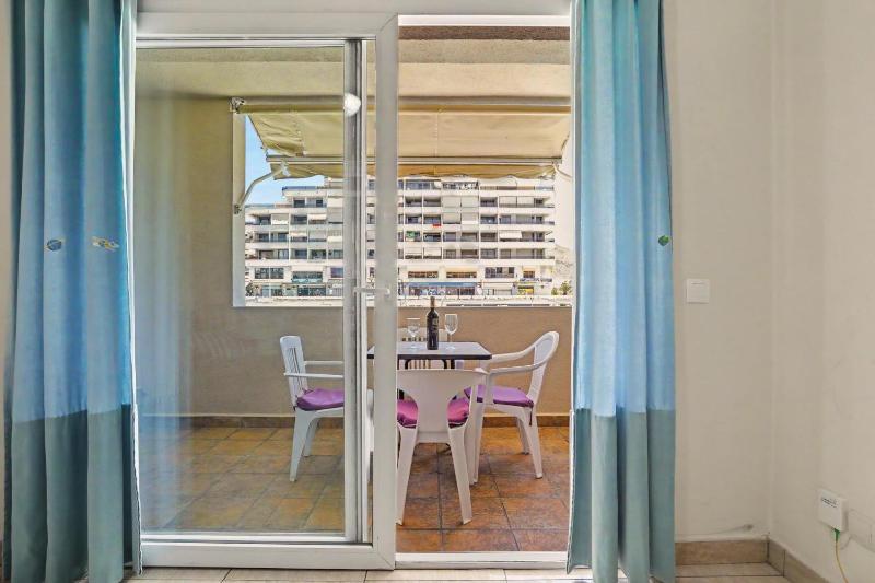 Los Cristianos Plaza Centre suite - image 13