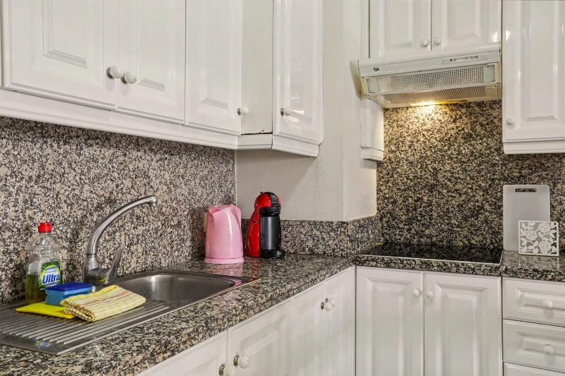 Los Cristianos Plaza Centre suite - image 16