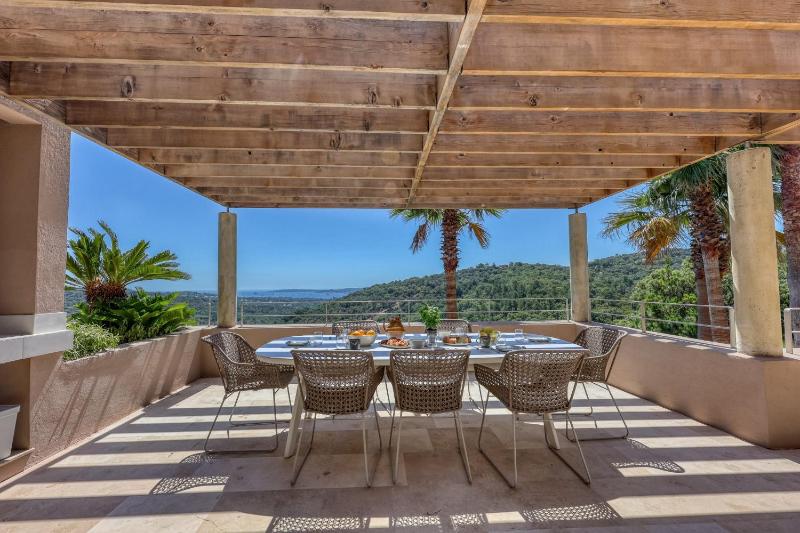 Maison d'architecte vue mer à Grimaud - image 36