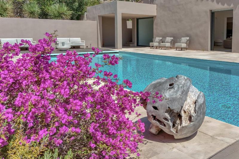 Maison d'architecte vue mer à Grimaud - image 31