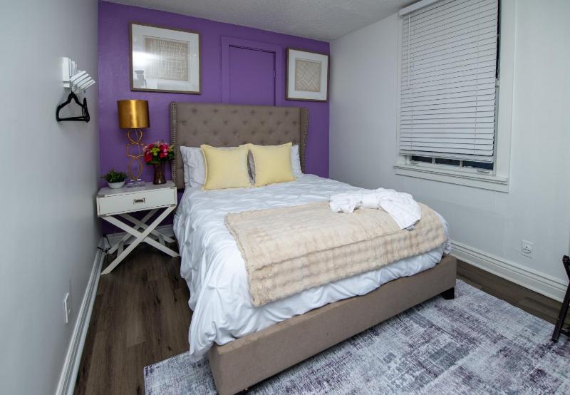 5 BR - Sleeps 10! Best Location next to French Quarter! - image 8