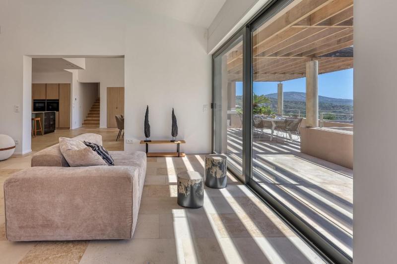 Maison d'architecte vue mer à Grimaud - image 22