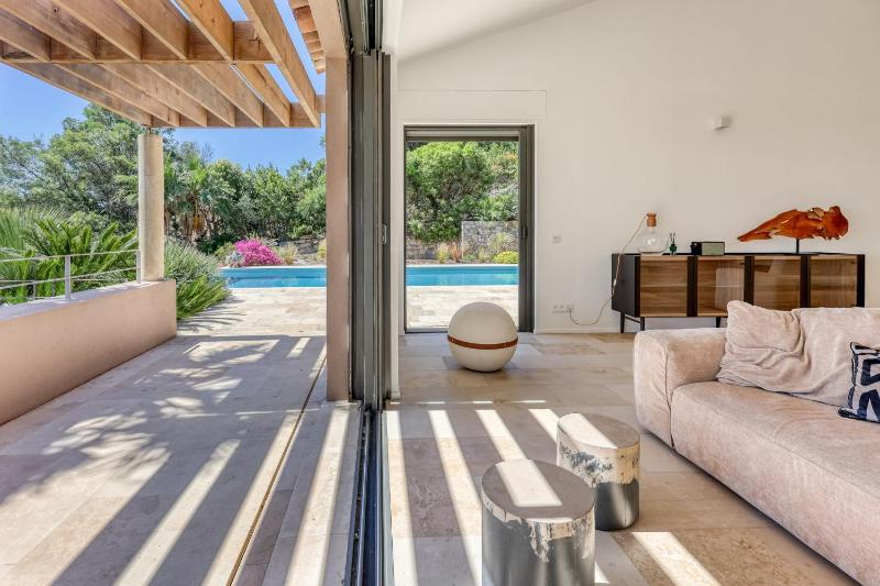 Maison d'architecte vue mer à Grimaud - image 7