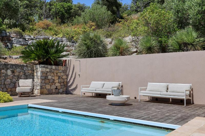 Maison d'architecte vue mer à Grimaud - image 39