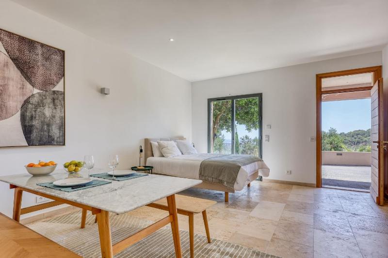 Maison d'architecte vue mer à Grimaud - image 43