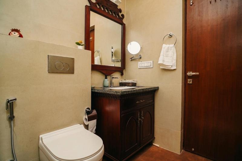 Minimalist Apartment In Aloha 2 BHK Luxury Ganga View - For Cool Adults & Family Only - image 4