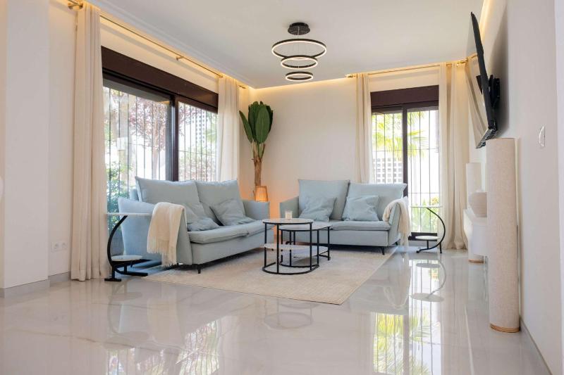 Puerto Banús 3BR Apartment Walk to Beach and Marina - image 36