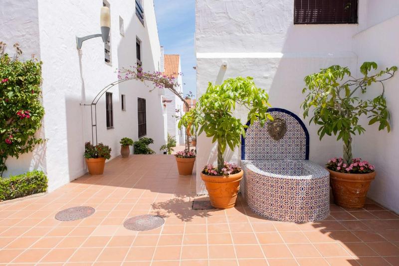 Puerto Banús 3BR Apartment Walk to Beach and Marina - image 23