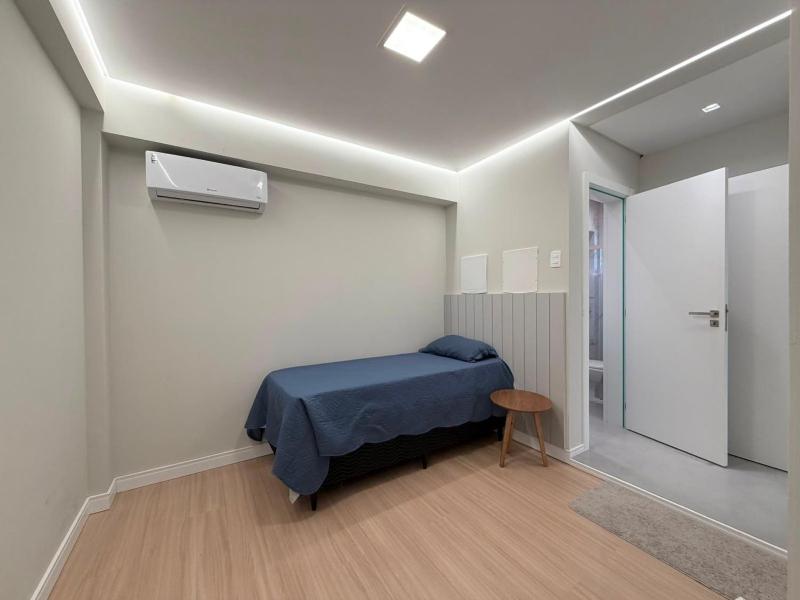 Apartment with 2 suites 200 meters from the sea - image 15