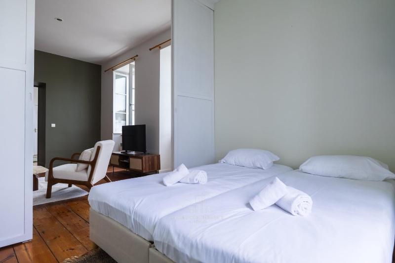 Appartement d'exception avec vue sur le port - image 11