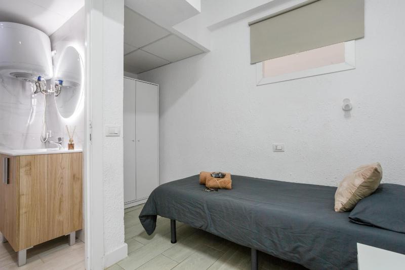 Céntrico Apartamento Con Piscina - image 2