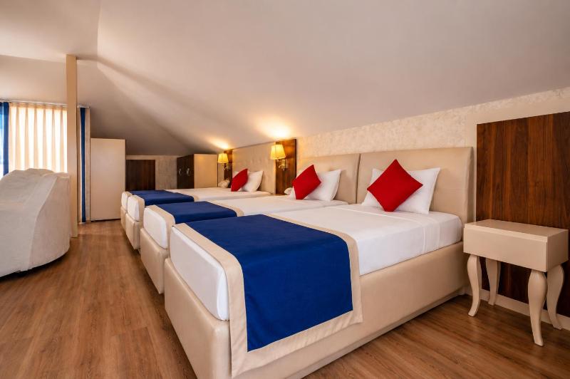 Kleopatra Micador Otel - image 19