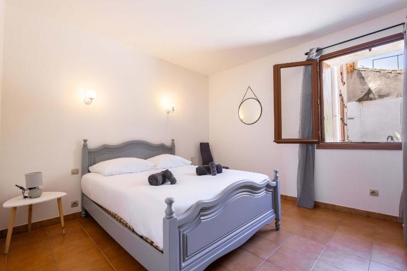 Maison de Village Pres du Canal - image 29