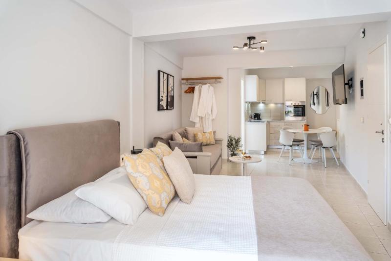 Argostοli Bay Apartments - image 49