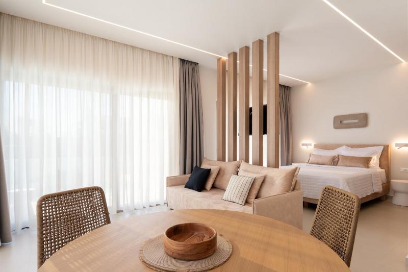IONE Suites - image 31